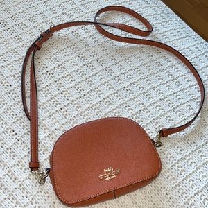 Cross body handbag